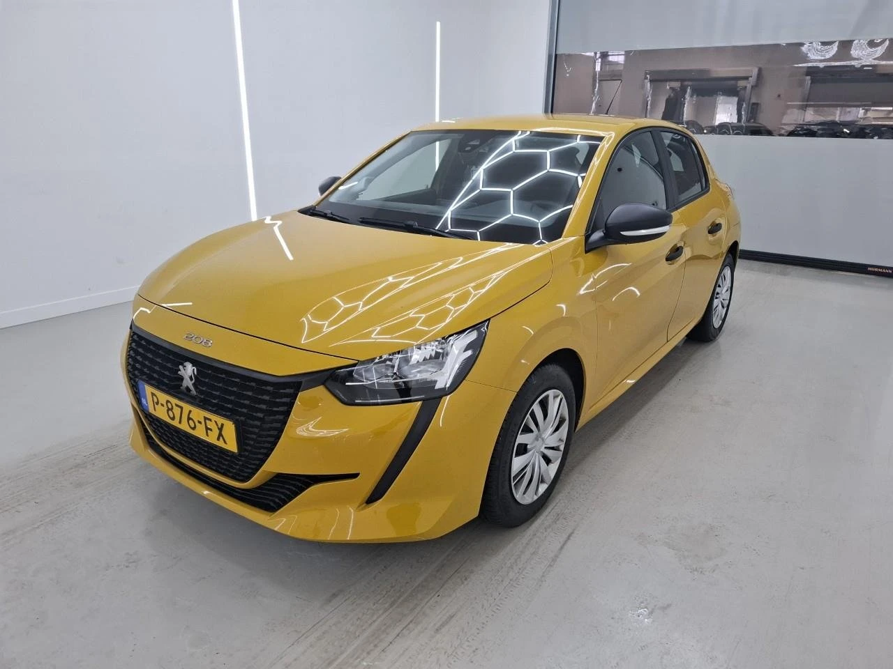 Peugeot 208 1.2i Like 75 �.� | Mobile.bg � ����������� 2