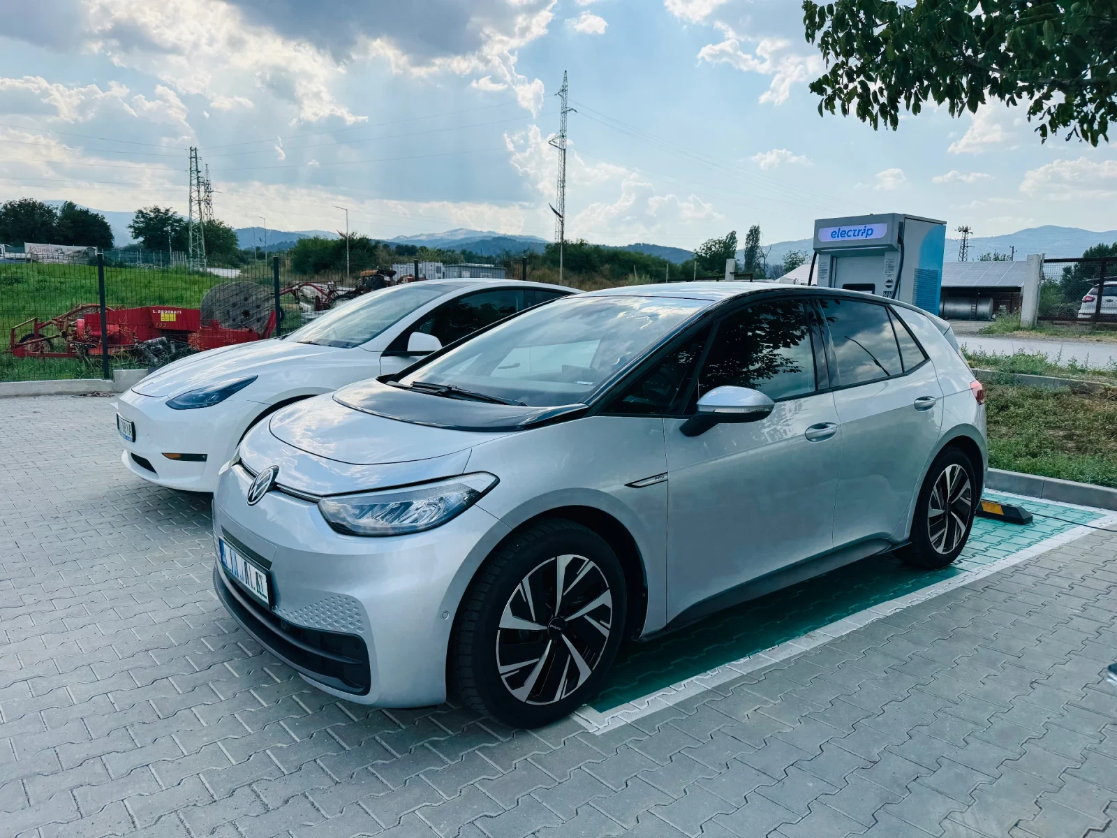 VW ID.3 Pro, снимка 8 - Автомобили и джипове - 55343345