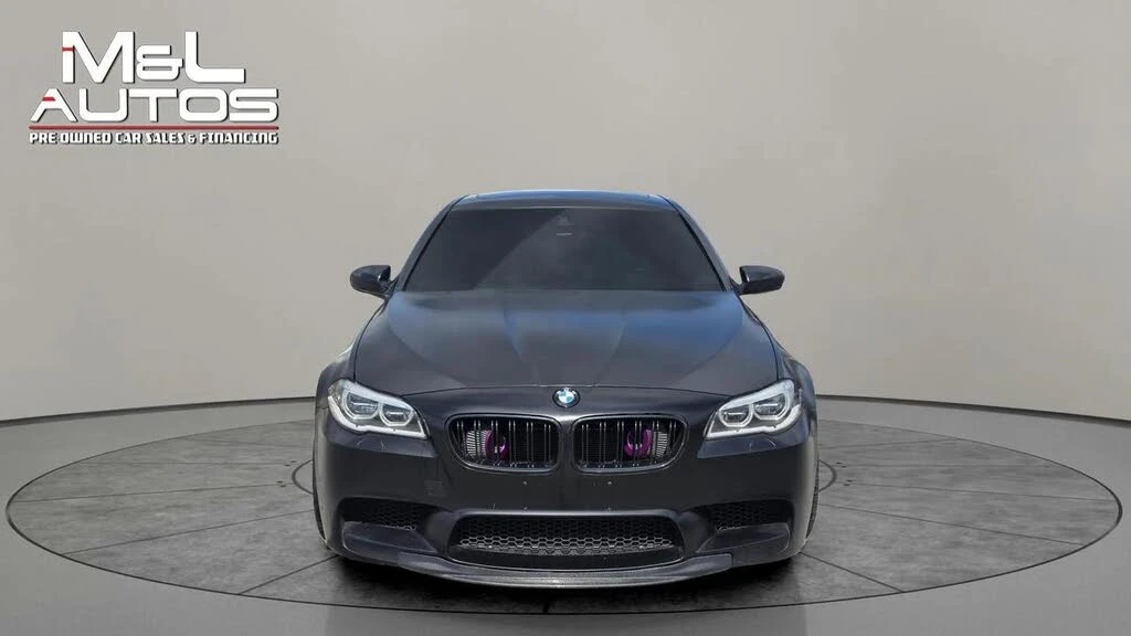 BMW M5 M SPORT + HEAD UP/360CAM/PANORAMA/FULL, снимка 2 - Автомобили и джипове - 55347979