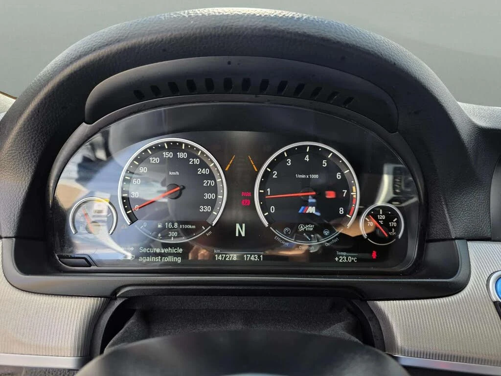 BMW M5 M SPORT + HEAD UP/360CAM/PANORAMA/FULL, снимка 10 - Автомобили и джипове - 55347979