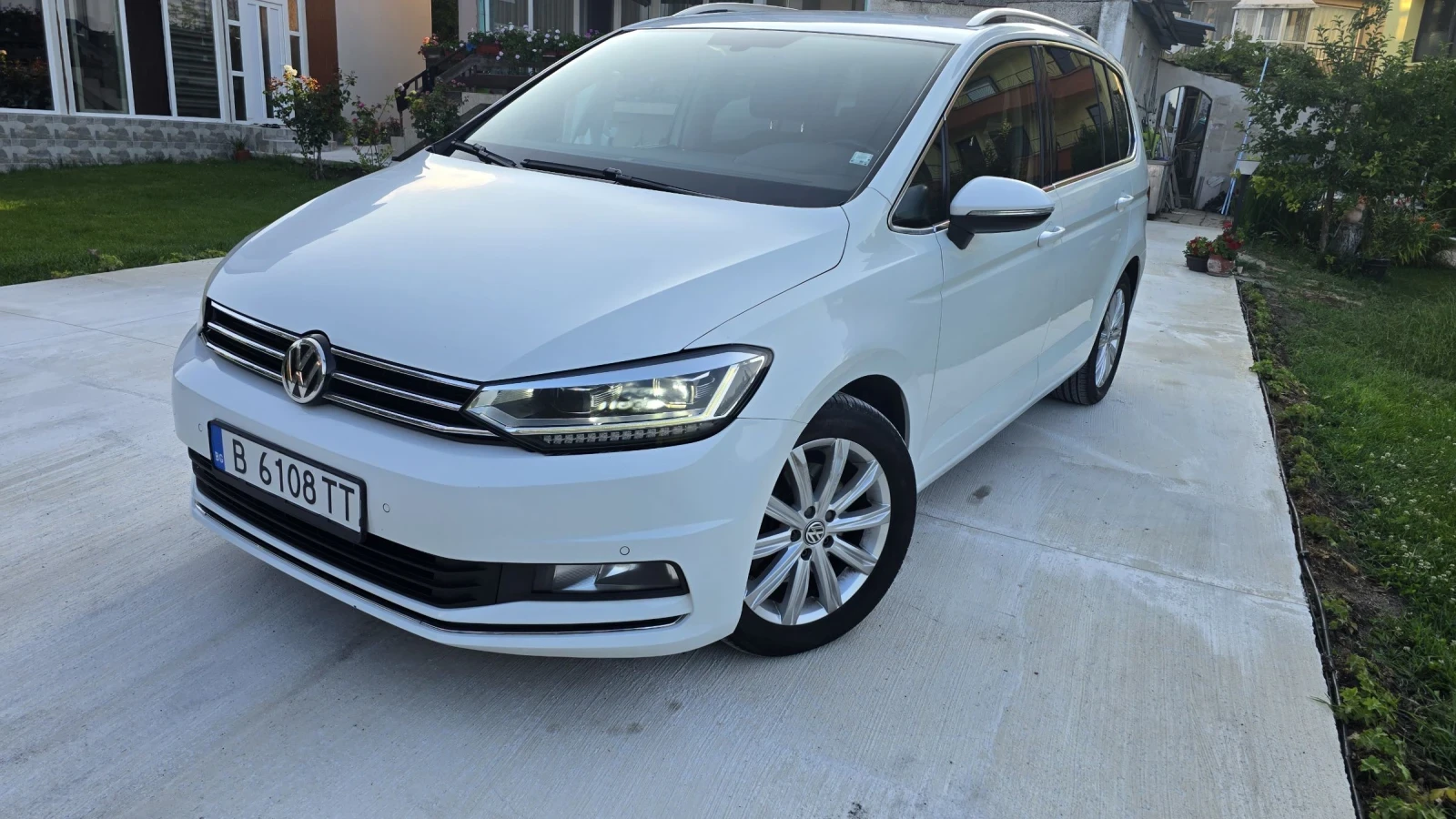 VW Touran 2.0 Tdi 150ks LED
