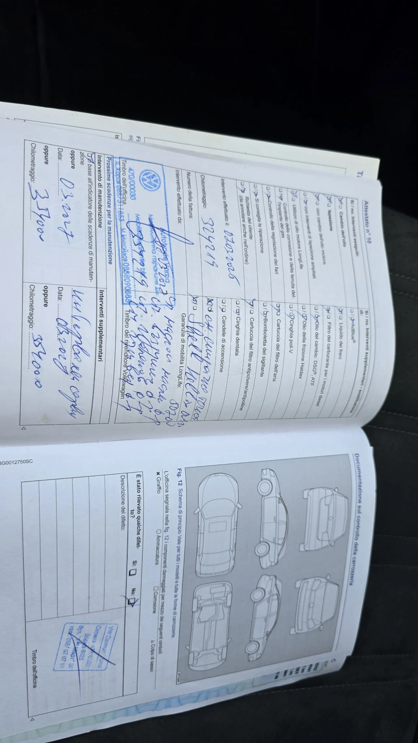 VW Touran 2.0 Tdi 150ks LED, снимка 14 - Автомобили и джипове - 55365094
