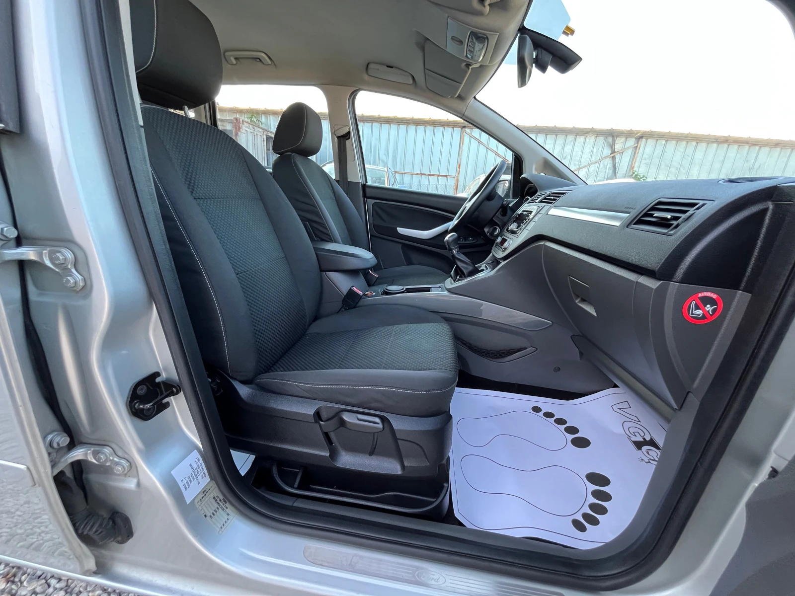 Ford C-max 2.0i, 146ck, ГАЗ, ЛИЗИНГ, снимка 12 - Автомобили и джипове - 55396294