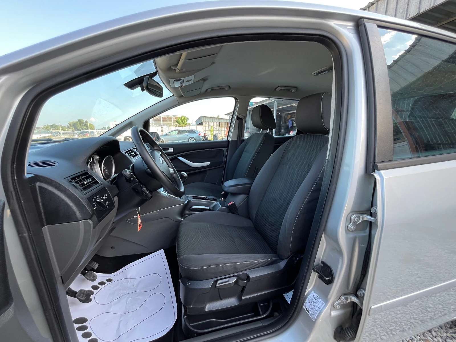 Ford C-max 2.0i, 146ck, ГАЗ, ЛИЗИНГ, снимка 11 - Автомобили и джипове - 55396294