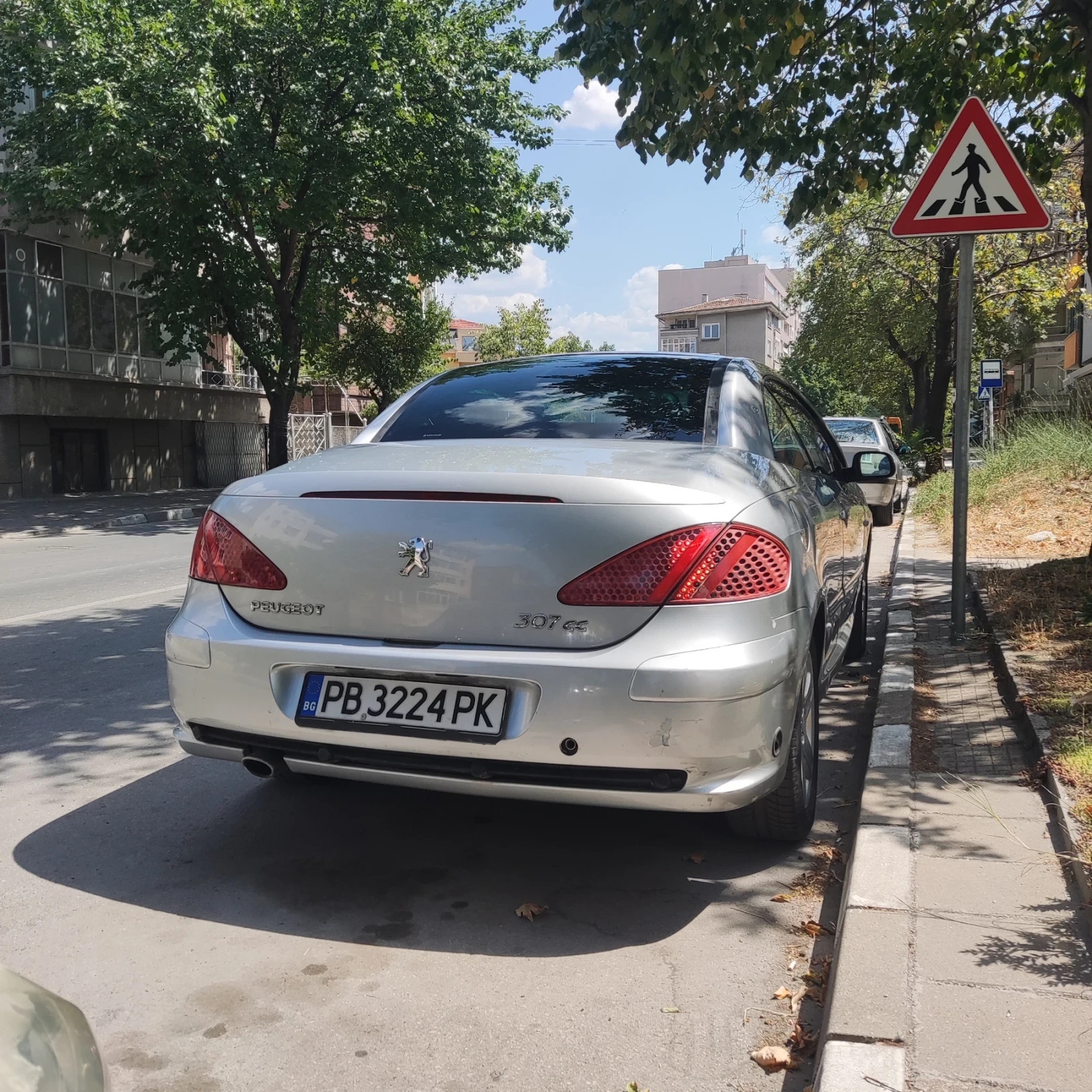Peugeot 307 2.0i Газ/Бензин, снимка 13 - Автомобили и джипове - 55581185