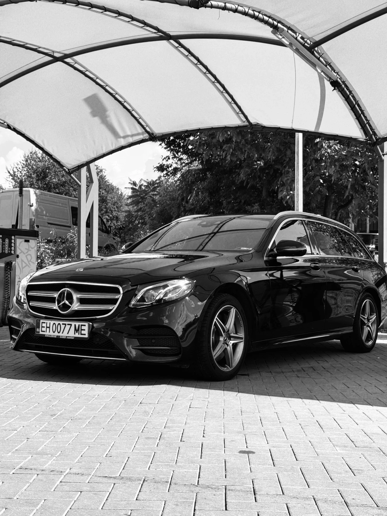 Mercedes-Benz E 400, снимка 9 - Автомобили и джипове - 55627993