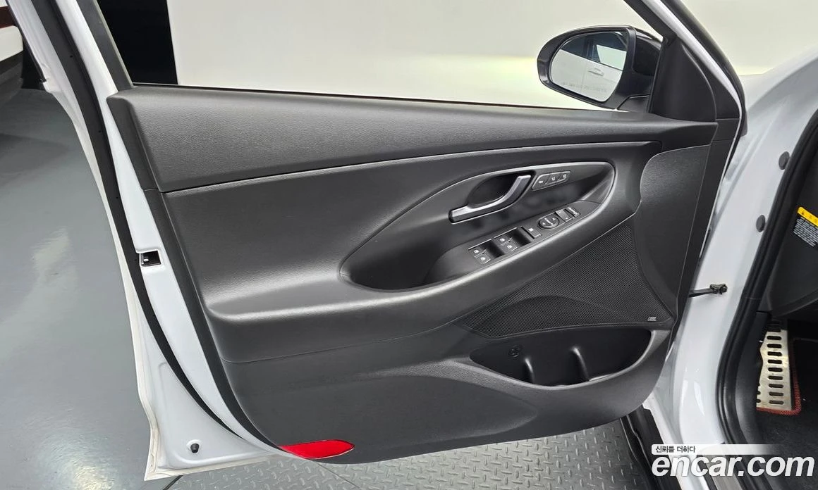 Hyundai I30 1.6 Turbo N Line, снимка 13 - Автомобили и джипове - 55945463