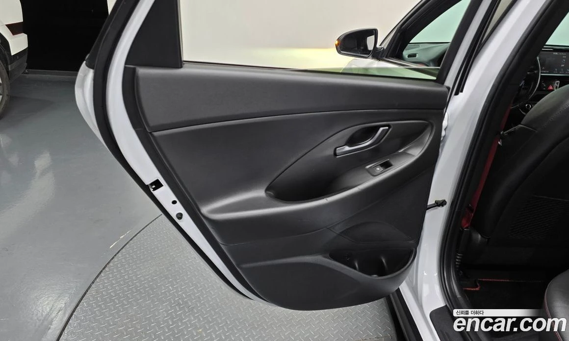 Hyundai I30 1.6 Turbo N Line, снимка 14 - Автомобили и джипове - 55945463