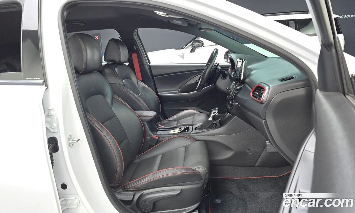 Hyundai I30 1.6 Turbo N Line, снимка 15 - Автомобили и джипове - 55945463