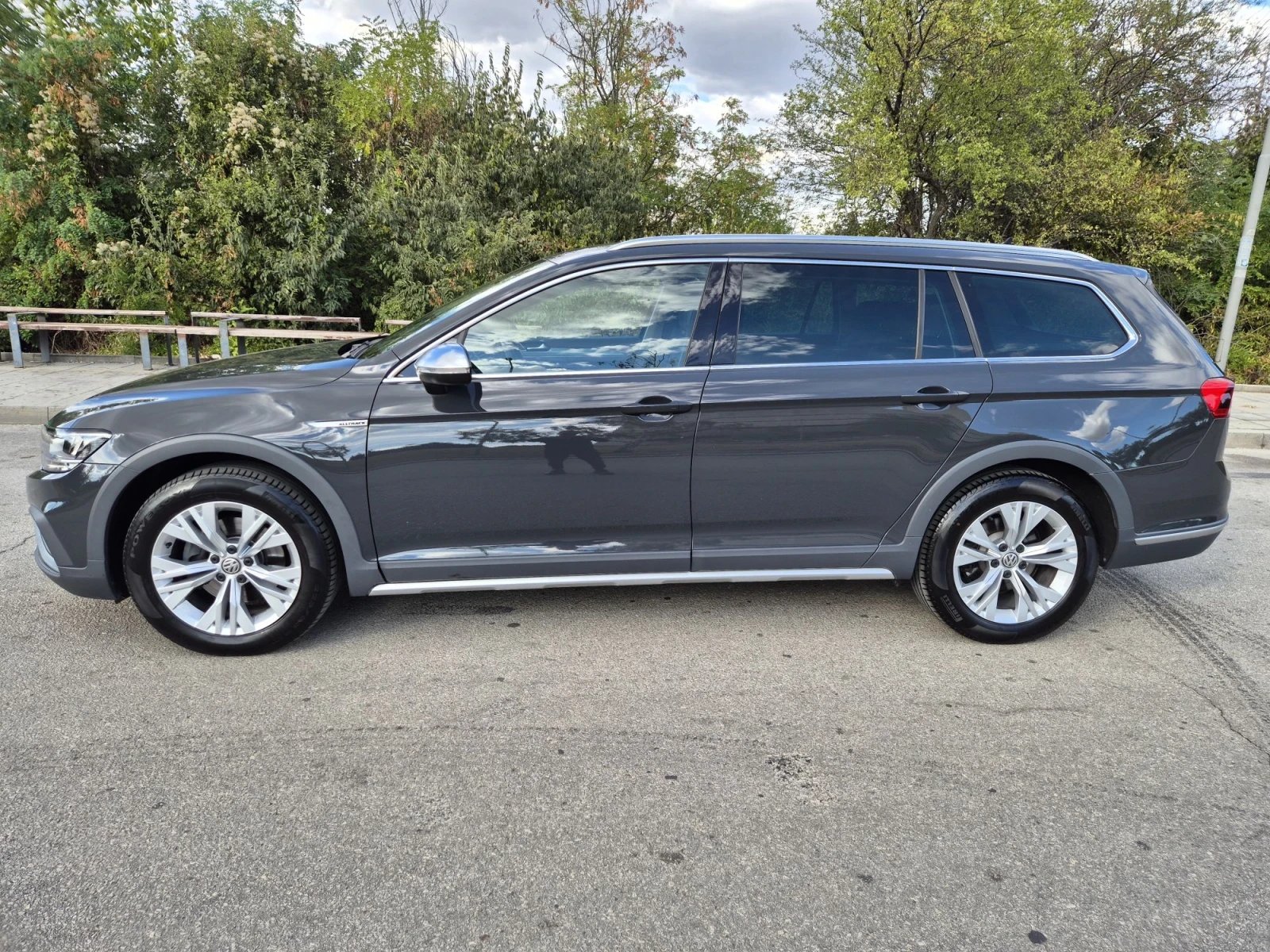 VW Passat Allltrack Face 2.0TDI 4Motion 190кс, снимка 7 - Автомобили и джипове - 56205672