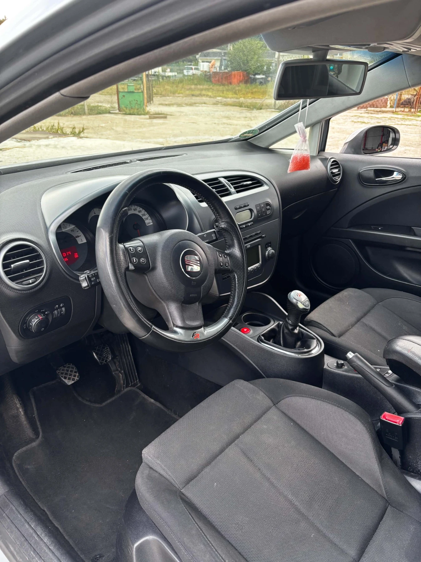 Seat Leon FR, снимка 7 - Автомобили и джипове - 56248408