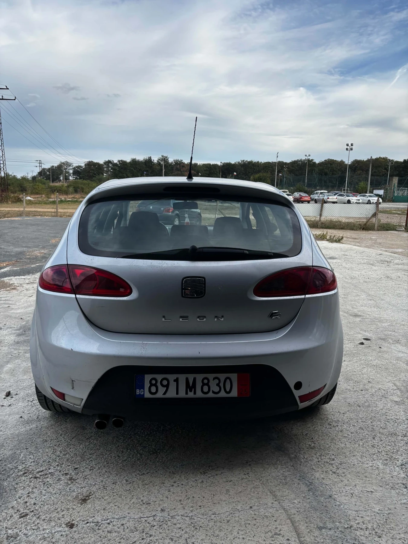 Seat Leon FR, снимка 4 - Автомобили и джипове - 56248408