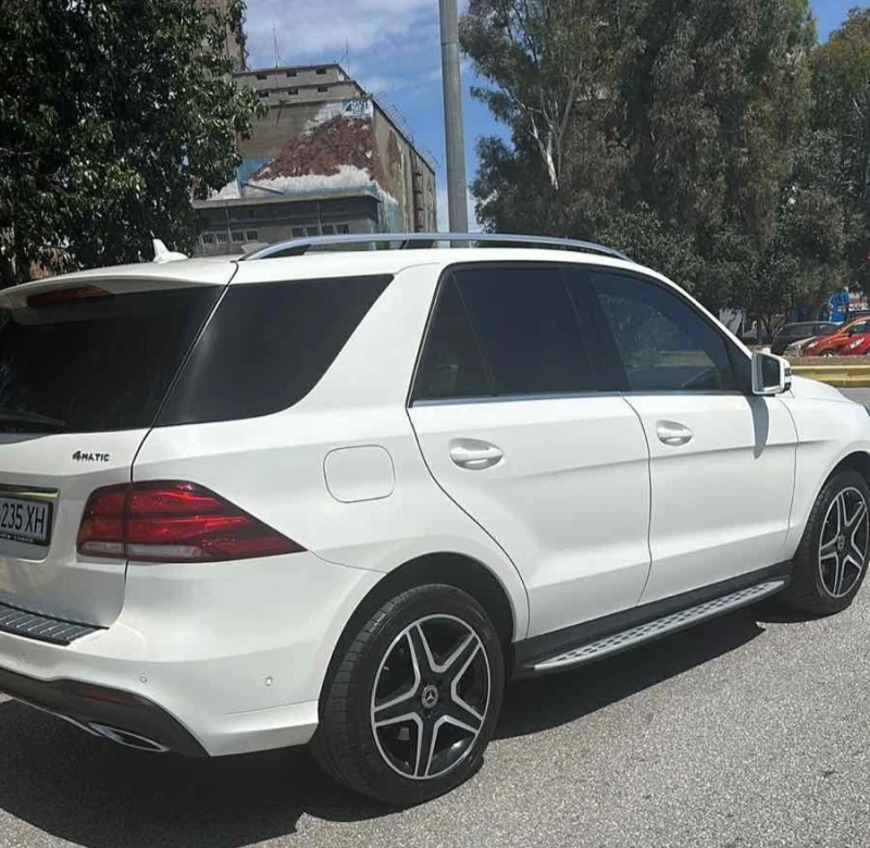 Mercedes-Benz GLE 350 Панорама. Сервизна история, снимка 4 - Автомобили и джипове - 46962457