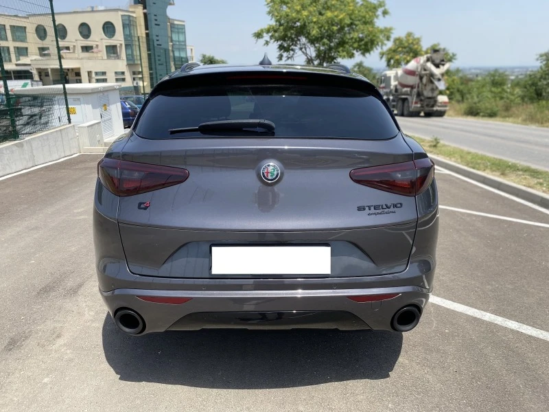 Alfa Romeo Stelvio, снимка 2 - Автомобили и джипове - 47155759