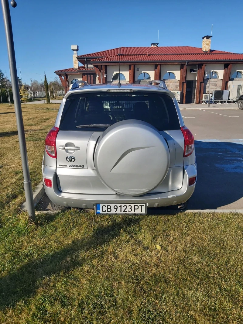 Toyota Rav4 2.2 DCAT 177, снимка 4 - Автомобили и джипове - 48391081