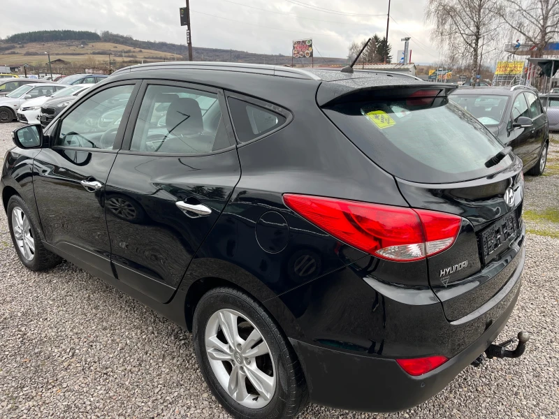 Hyundai IX35 2.0crdi 4x4 top, снимка 6 - Автомобили и джипове - 48570400