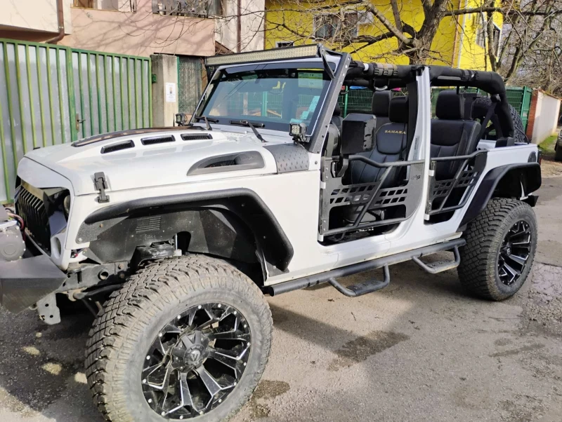 Jeep Wrangler SAHARA, снимка 16 - Автомобили и джипове - 52474497