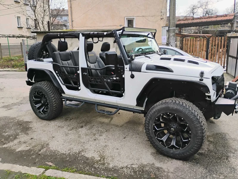 Jeep Wrangler SAHARA, снимка 17 - Автомобили и джипове - 52474497