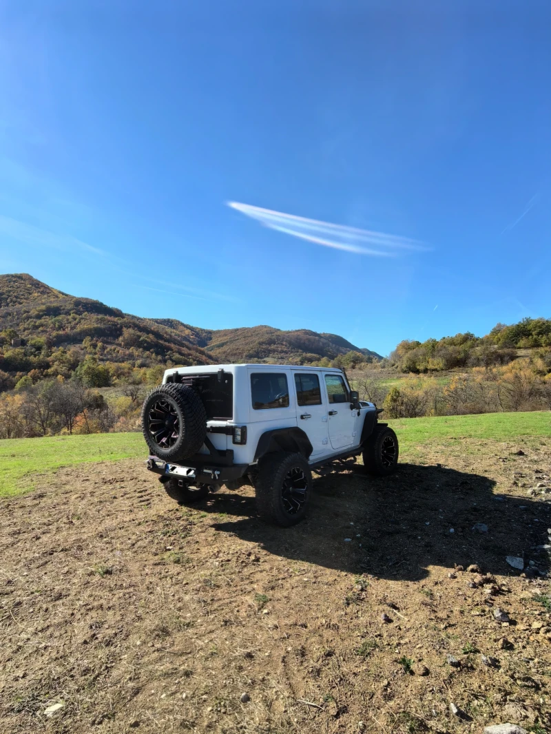 Jeep Wrangler SAHARA, снимка 10 - Автомобили и джипове - 52474497