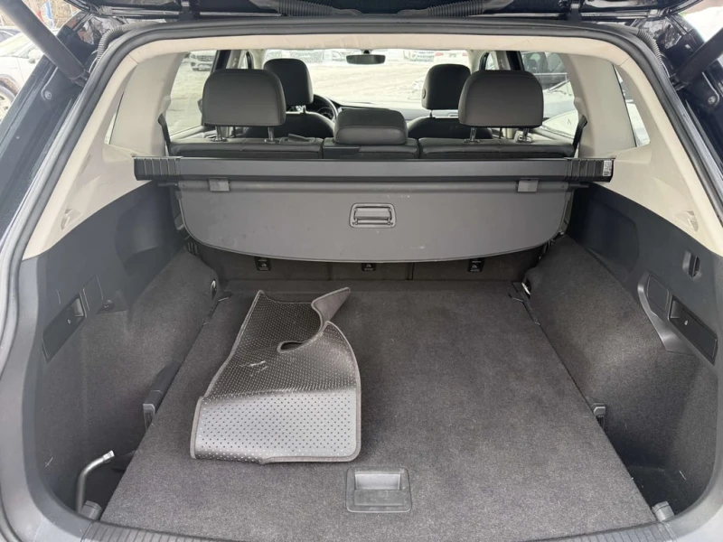 VW Tiguan * 4Motion SE, 4Motion SEL * CARFAX * ЦЕНА ДО БГ, снимка 11 - Автомобили и джипове - 53382370
