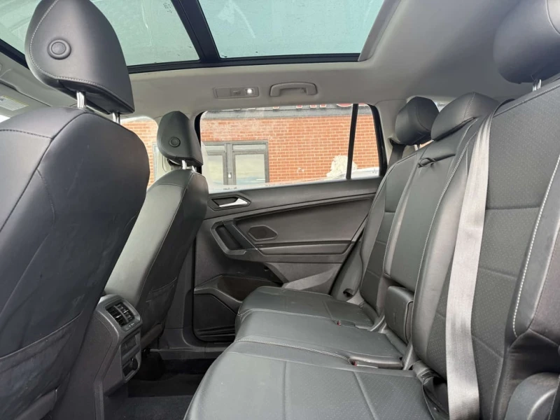 VW Tiguan * 4Motion SE, 4Motion SEL * CARFAX * ЦЕНА ДО БГ, снимка 15 - Автомобили и джипове - 53382370