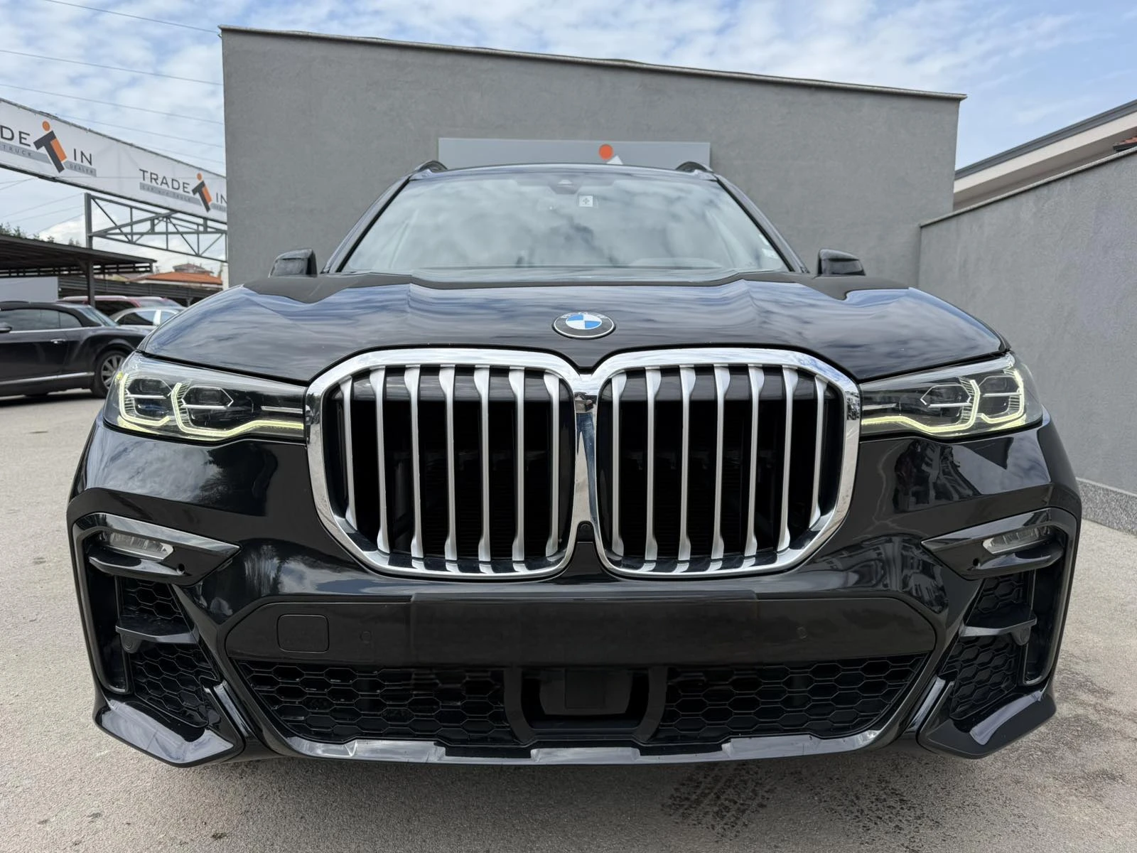 BMW X7 3.0D xDrive - изображение 2