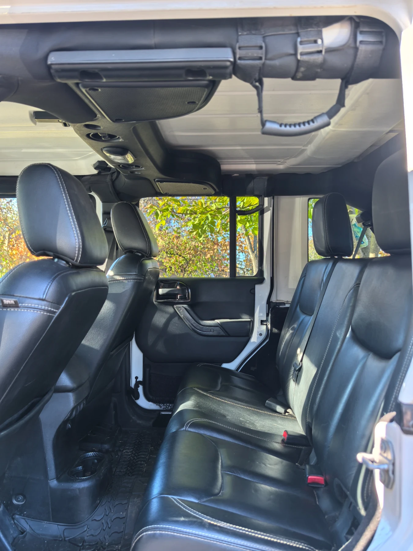 Jeep Wrangler SAHARA | Mobile.bg   8