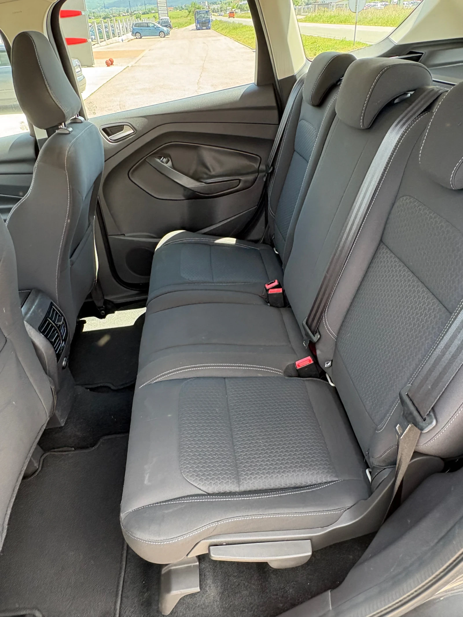 Ford Kuga, снимка 6 - Автомобили и джипове - 53224279