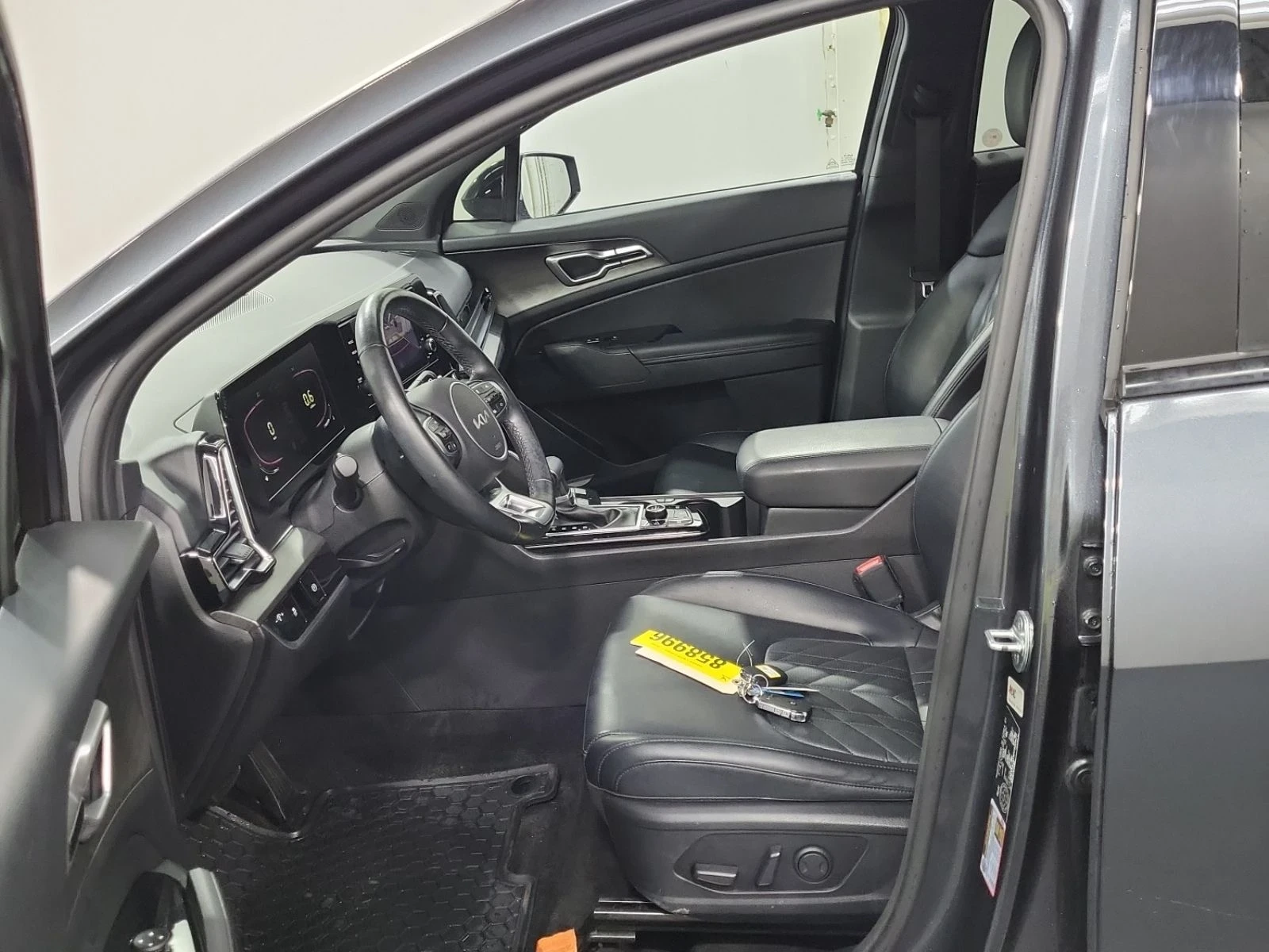 Kia Sportage X-LINE 4D UTILITY AWD* Подгрев* CarPlay* Keyless* , снимка 6 - Автомобили и джипове - 53858277