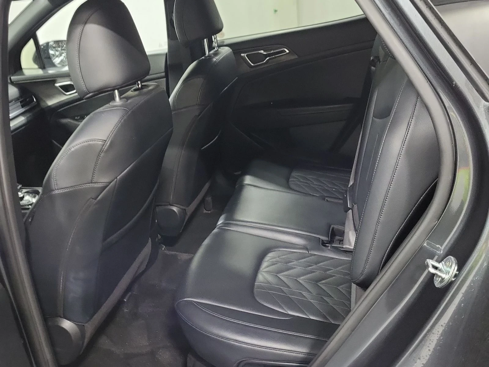 Kia Sportage X-LINE 4D UTILITY AWD* Подгрев* CarPlay* Keyless* , снимка 12 - Автомобили и джипове - 53858277