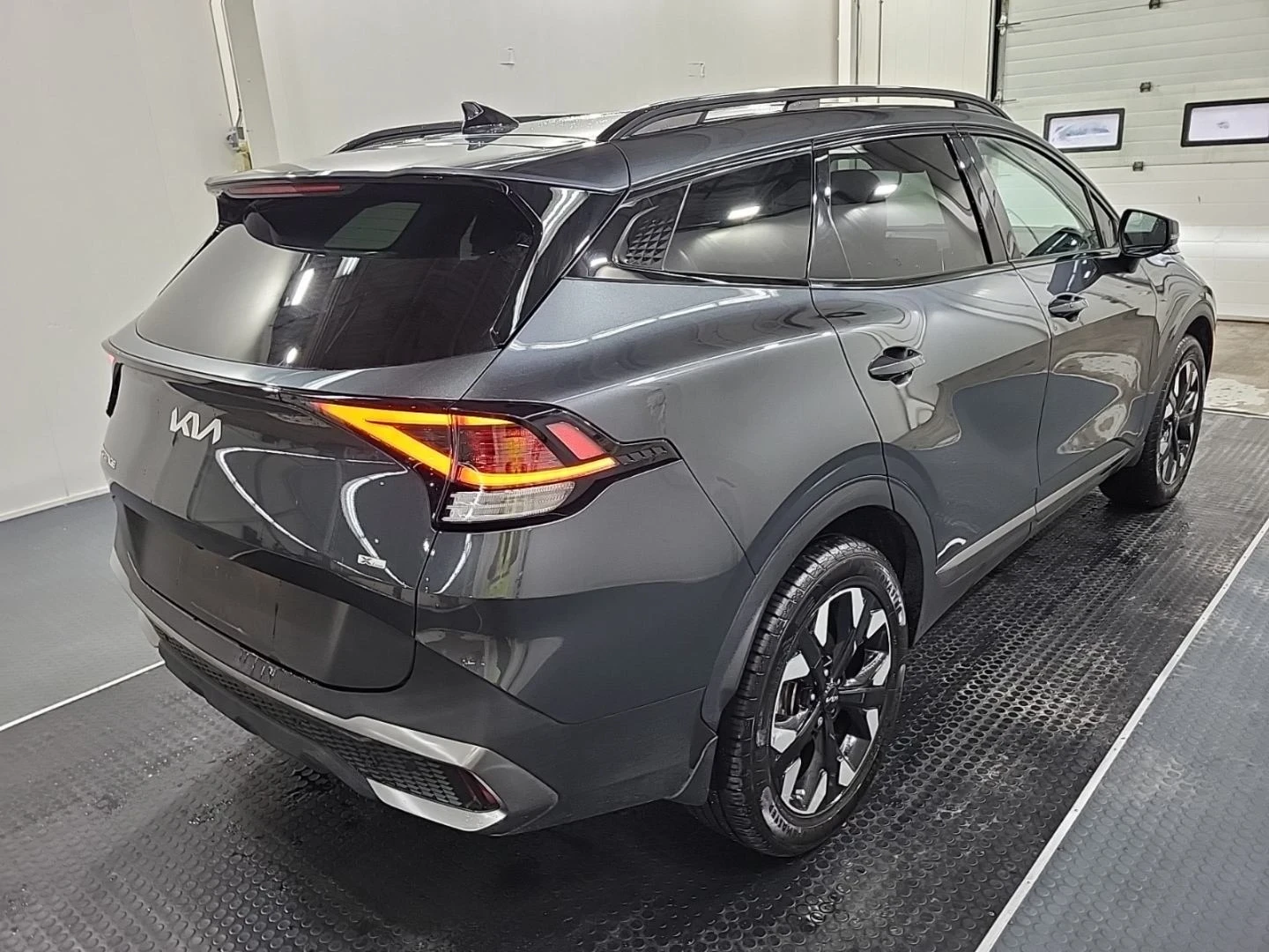 Kia Sportage X-LINE 4D UTILITY AWD* Подгрев* CarPlay* Keyless* , снимка 4 - Автомобили и джипове - 53858277