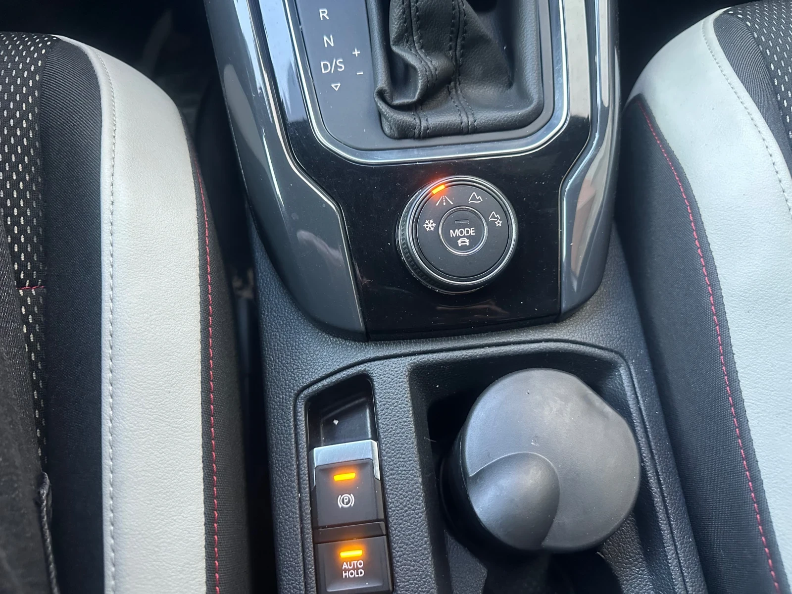 VW T-Roc 2.0TDI 4x4 Auto , снимка 9 - Автомобили и джипове - 54103851