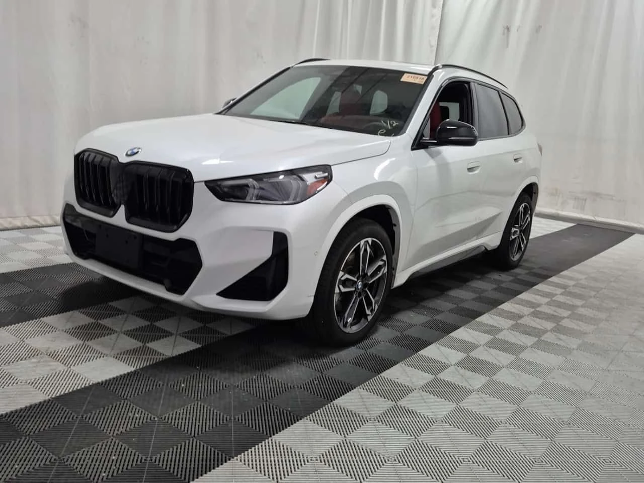 BMW X1 XDRIVE28I| BOWERS & WILKINS| PANO| 360| HUD| 