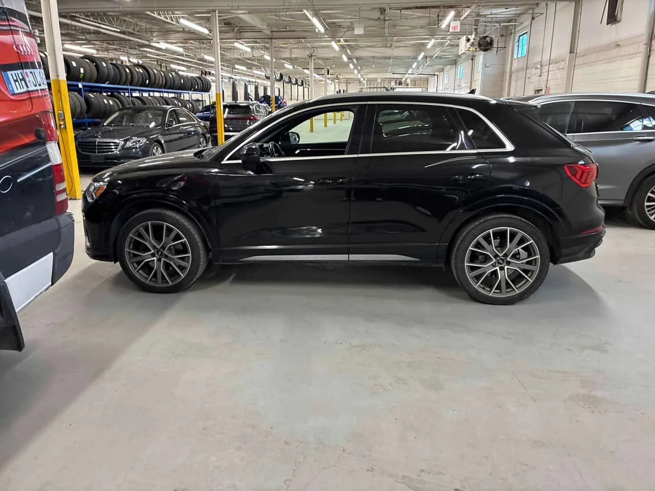 Audi Q3 * Technik * CARFAX * БЕЗ ПЪРВОНАЧАЛНА ВНОСКА, снимка 17 - Автомобили и джипове - 54480270
