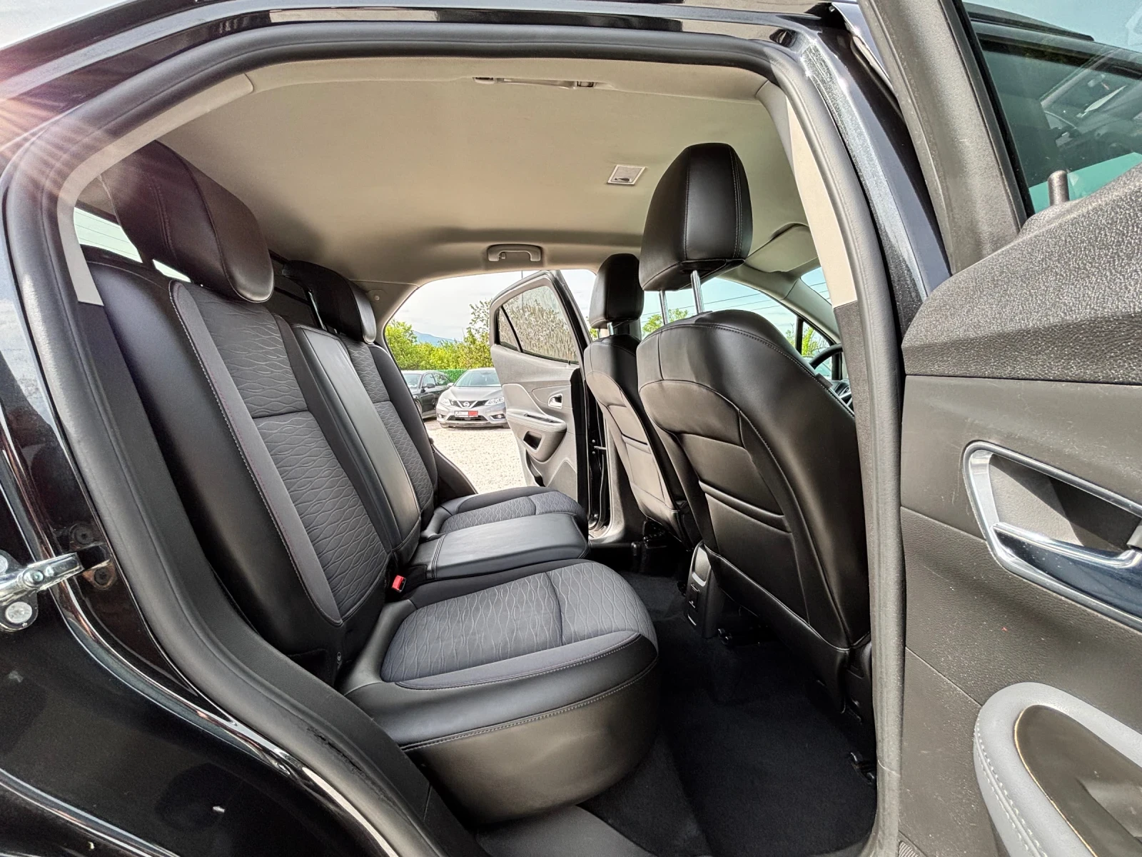 Opel Mokka 1.6CDTI/4X4/КАМЕРА, снимка 8 - Автомобили и джипове - 54621760