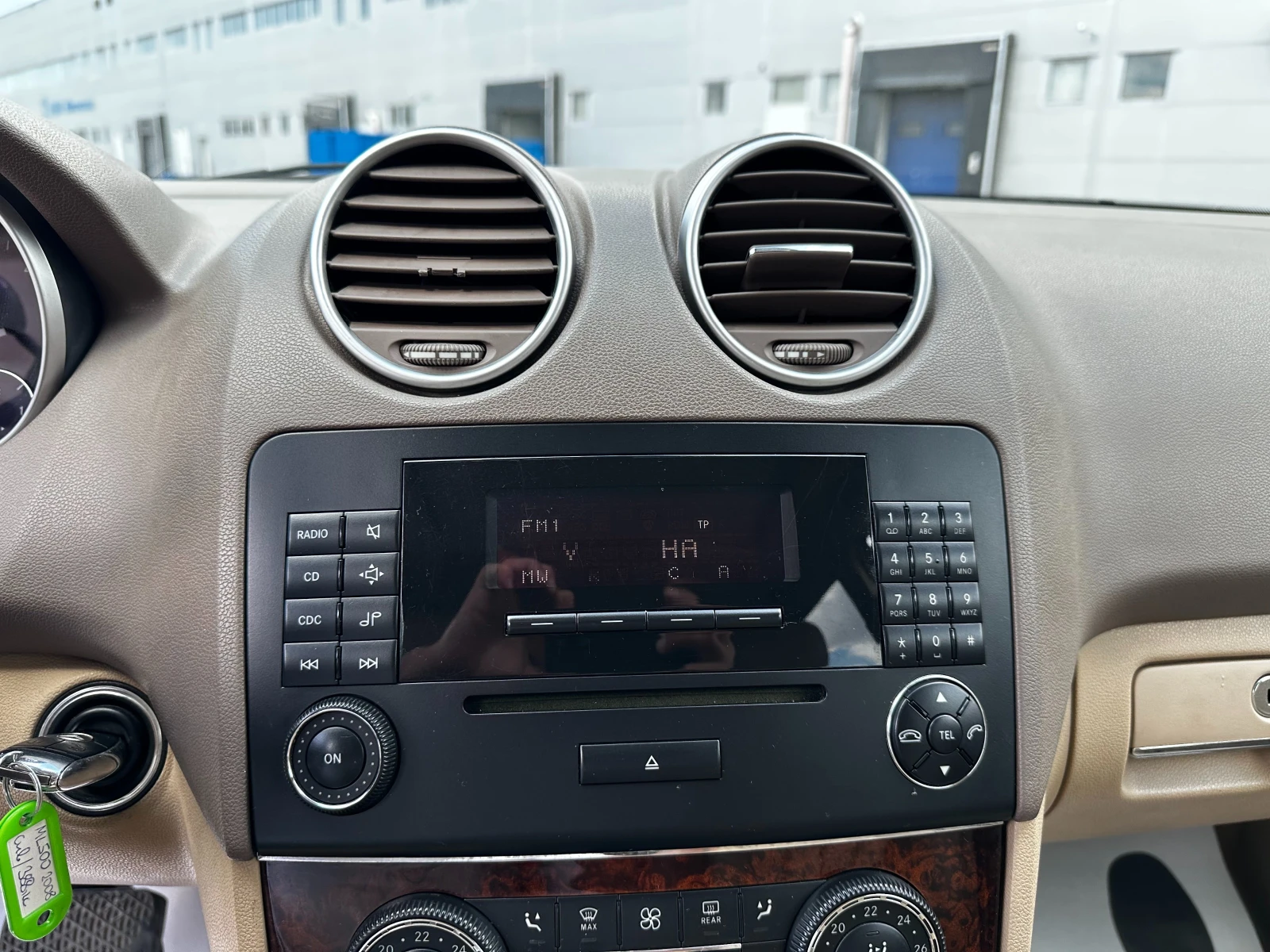 Mercedes-Benz ML 500 5.5i 388 к.с./4matic, снимка 14 - Автомобили и джипове - 54630938