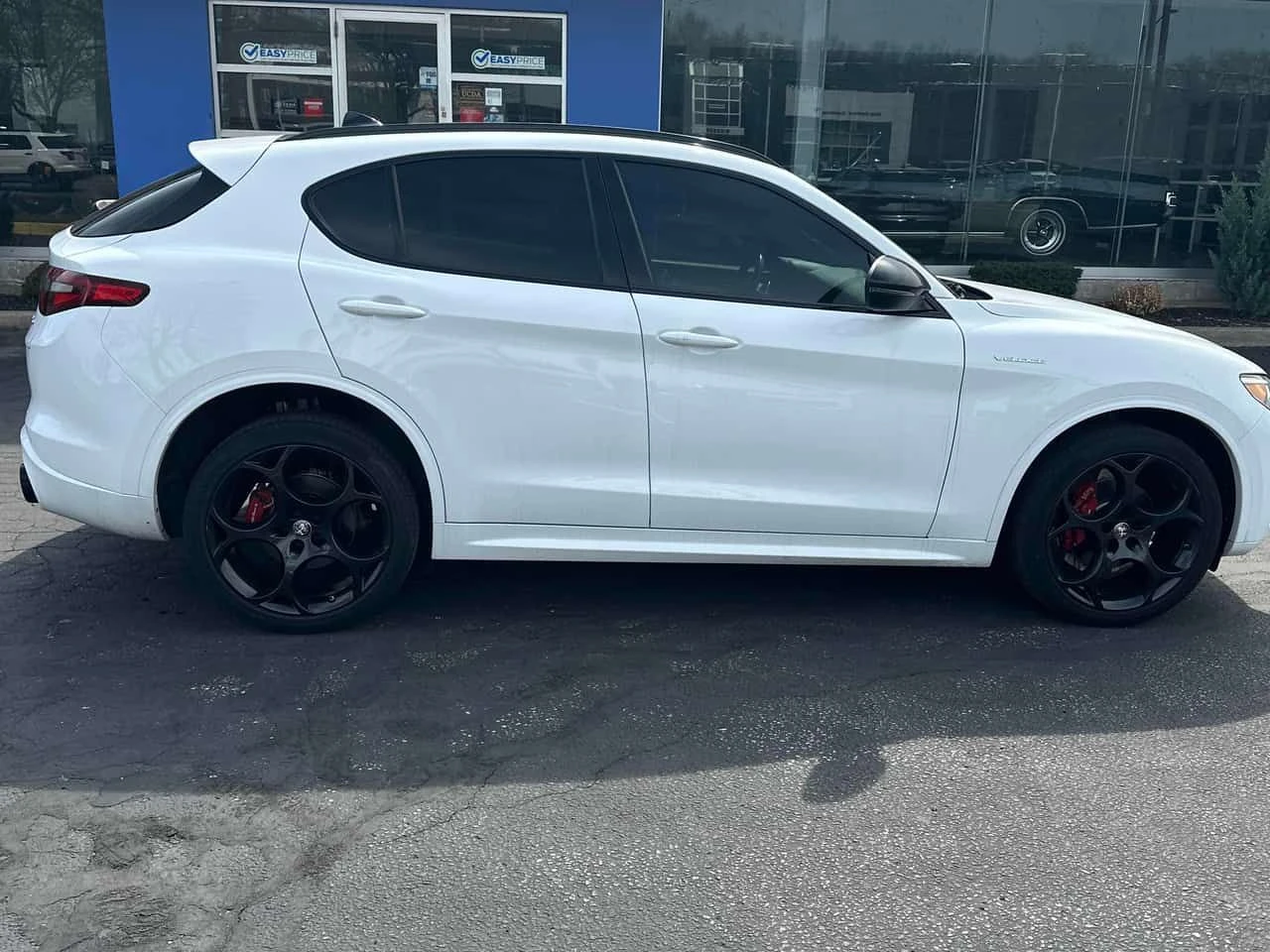Alfa Romeo Stelvio  Veloce | DISTRONIC | PANO | RED INT , снимка 4 - Автомобили и джипове - 54642046