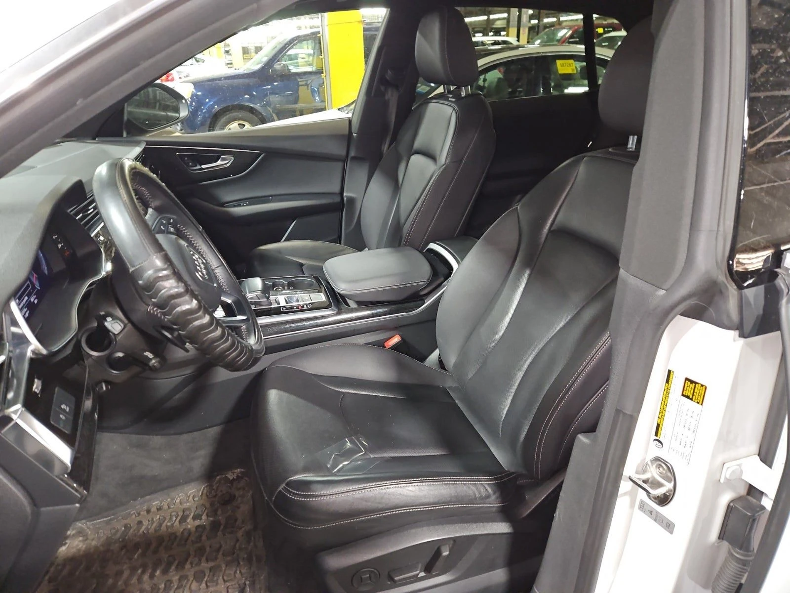 Audi Q8 Bang & Olufsen* Virtual Cockpit Plus* Head-Up* , снимка 8 - Автомобили и джипове - 54650536