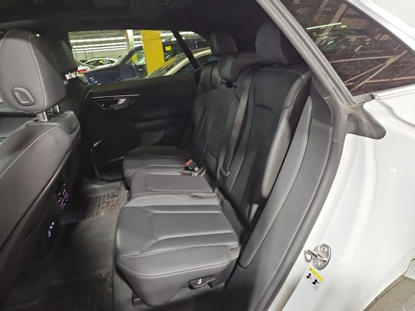 Audi Q8 Bang & Olufsen* Virtual Cockpit Plus* Head-Up* , снимка 10 - Автомобили и джипове - 54650536