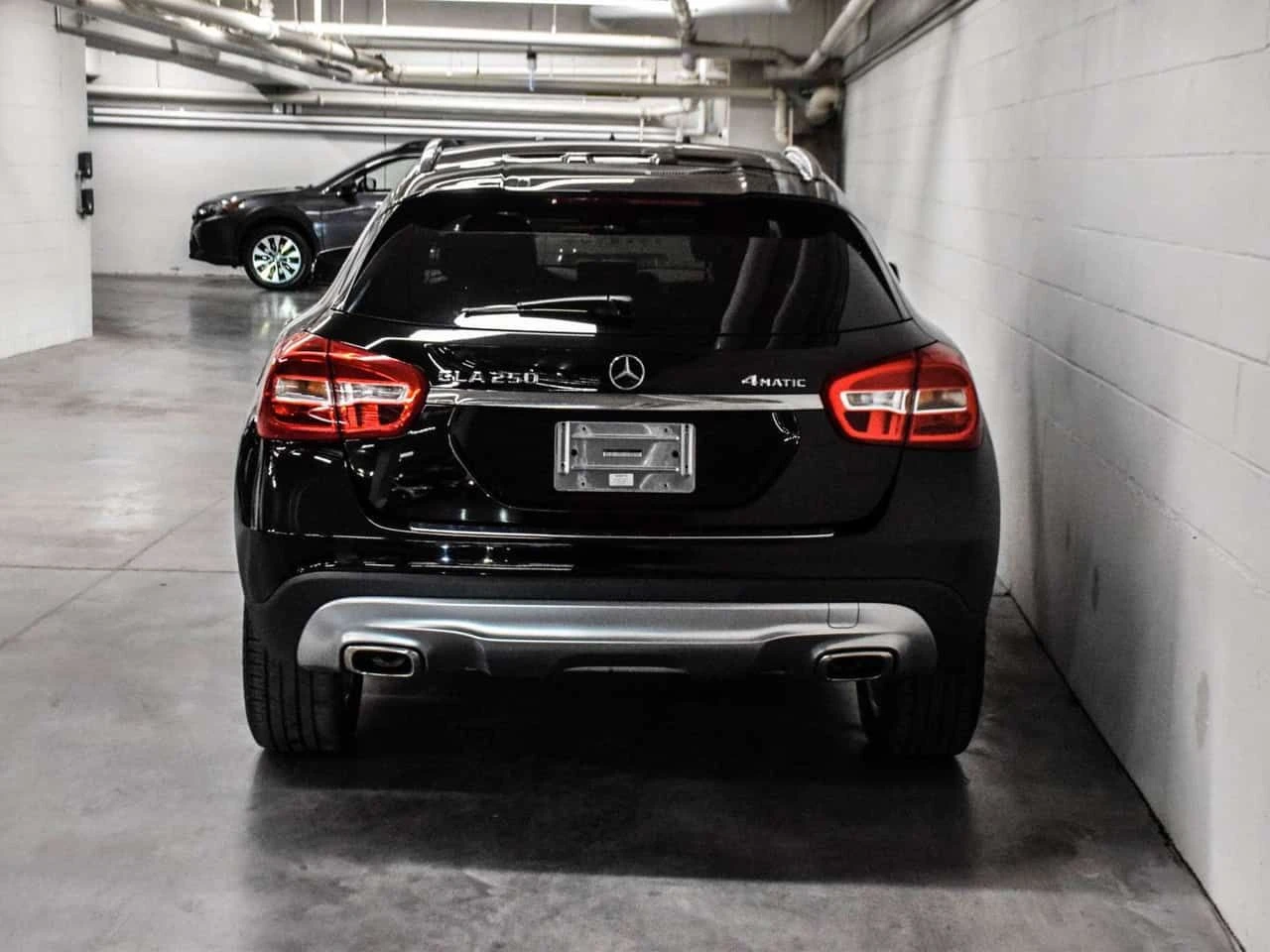 Mercedes-Benz GLA * Low mileage + Clean CarFax + Well maintained * C, снимка 5 - Автомобили и джипове - 54917105
