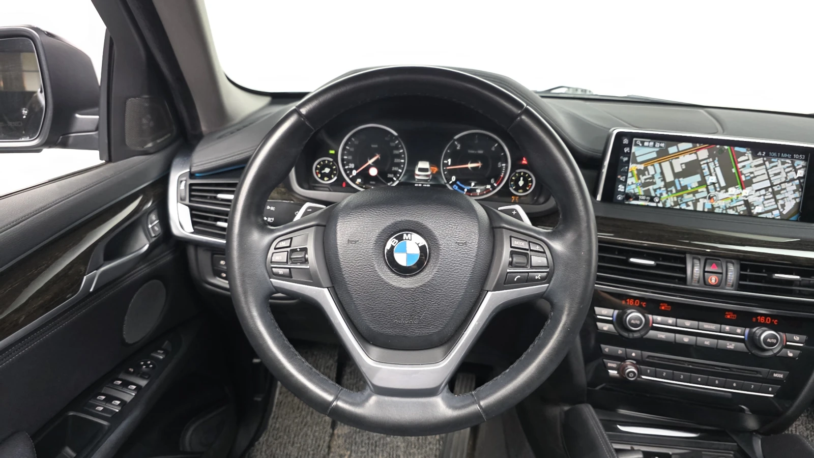 BMW X6 xDrive30d* 360* HUD* ЕЛ. БАГАЖНИК* КРАЙНА ЦЕНА, снимка 13 - Автомобили и джипове - 55367129
