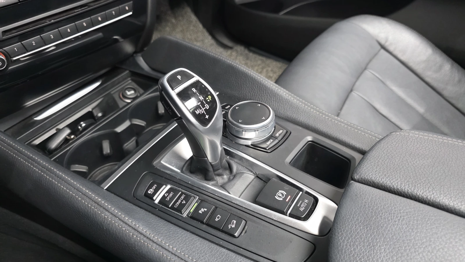 BMW X6 xDrive30d* 360* HUD* ЕЛ. БАГАЖНИК* КРАЙНА ЦЕНА, снимка 9 - Автомобили и джипове - 55367129
