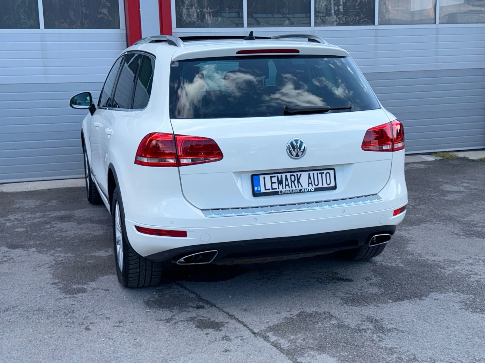 VW Touareg 3.0TDI AUTOMATIK PANORAMA KEY LESS START STOP , снимка 9 - Автомобили и джипове - 55853166