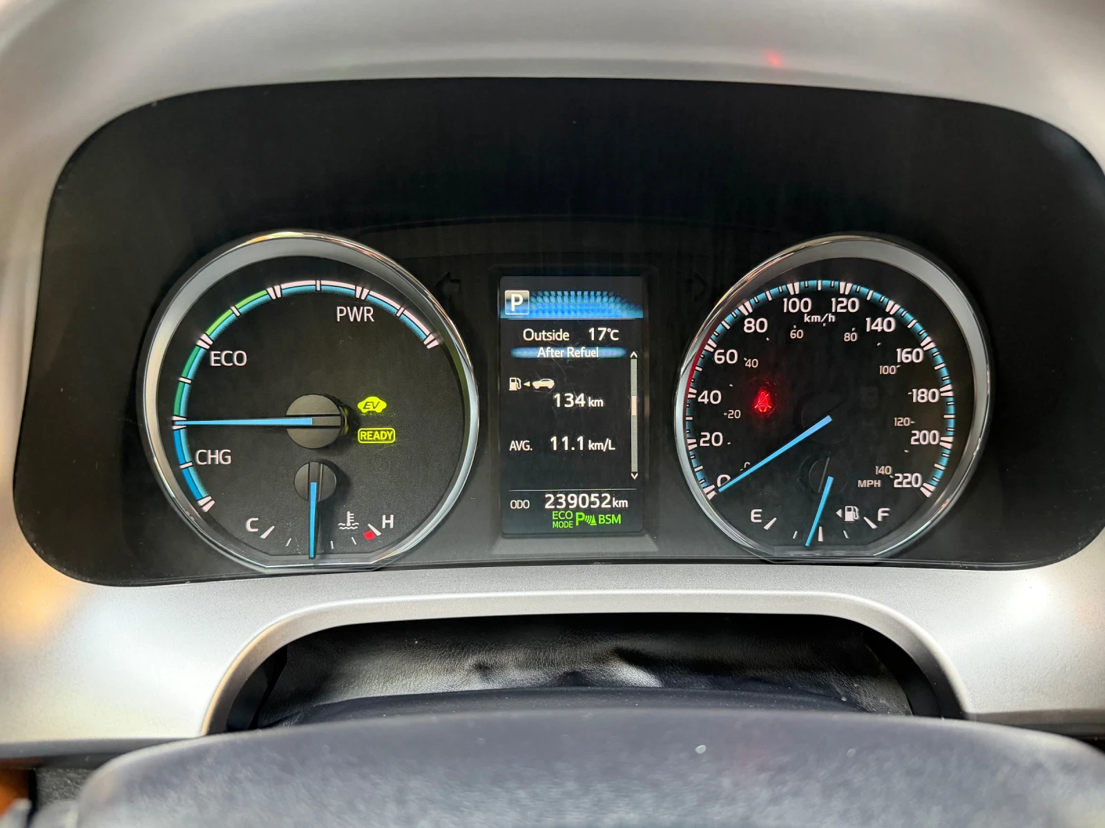Toyota Rav4 LIMITED, снимка 7 - Автомобили и джипове - 56471951
