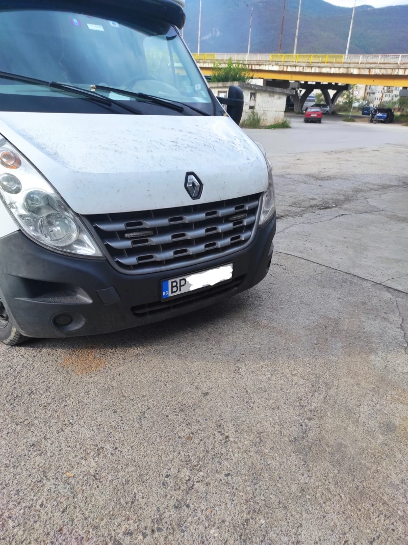 Renault Master 10 палетен , снимка 2 - Бусове и автобуси - 47876447