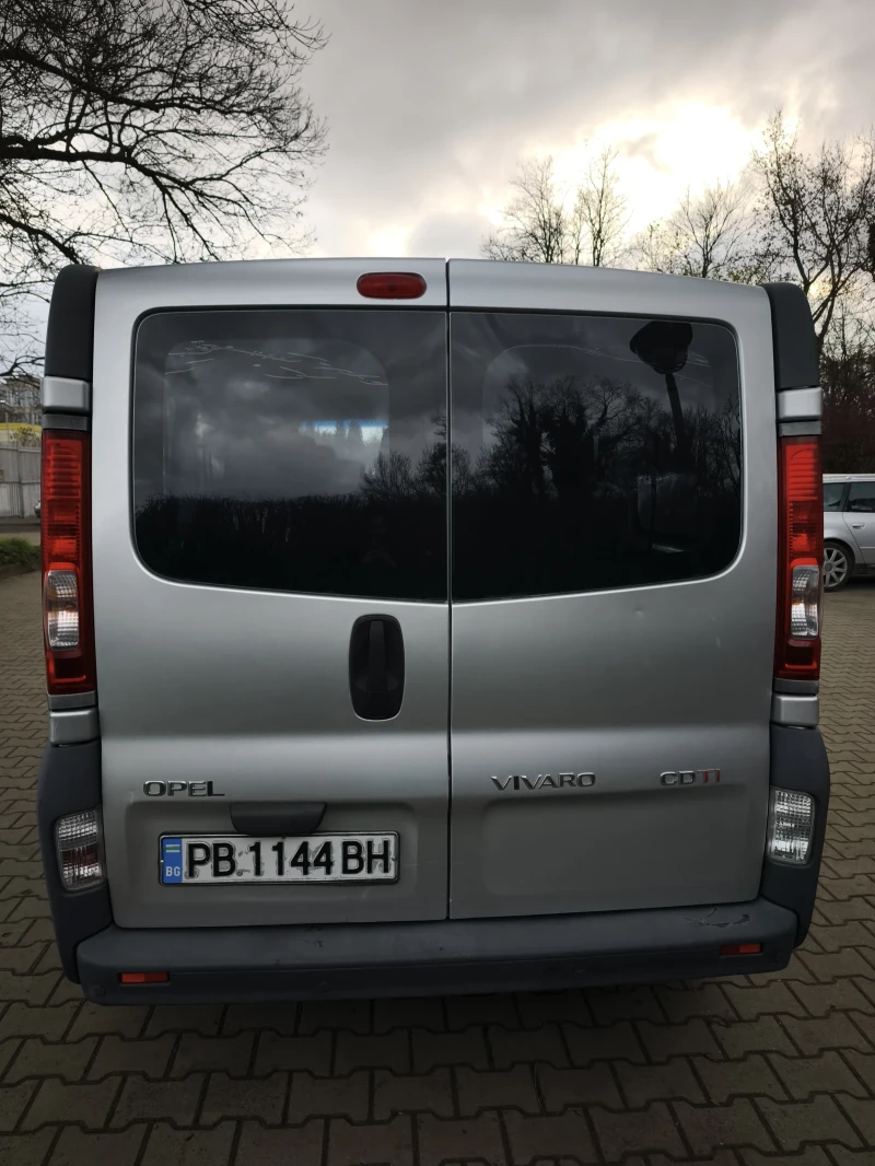Opel Vivaro 2.0, снимка 5 - Бусове и автобуси - 52719988