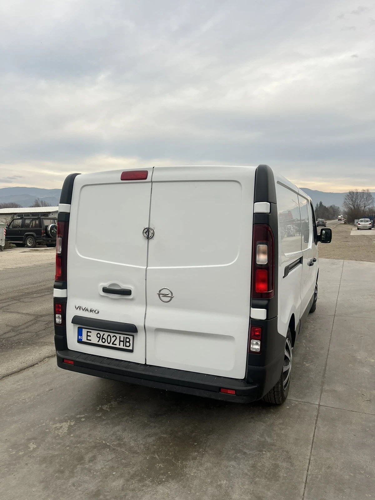 Opel Vivaro  - изображение 5