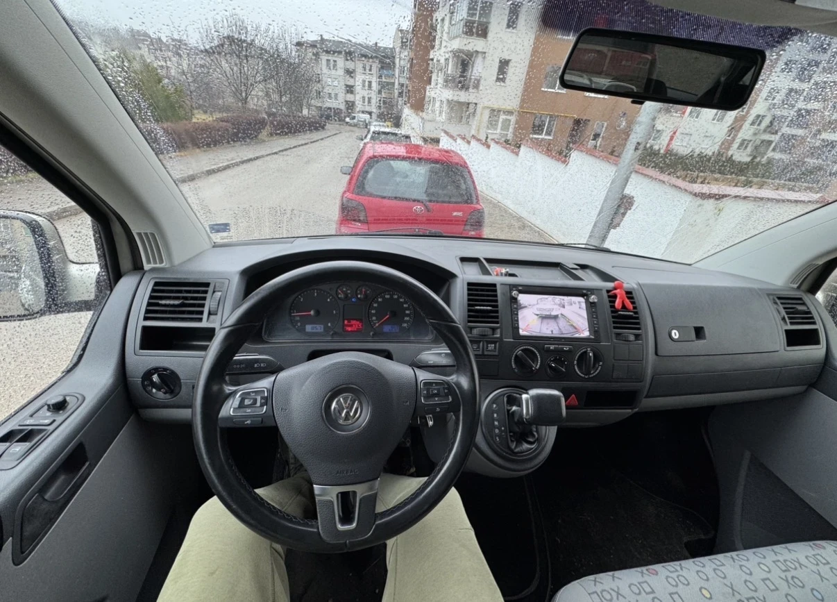 VW T5, снимка 5 - Бусове и автобуси - 54704123