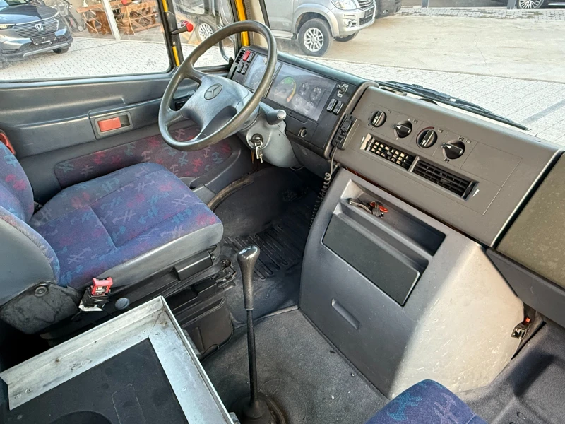 Mercedes-Benz Atego Vario 815d Самосвал + кран Hiab 035-2 3.70м. , снимка 13 - Камиони - 48691741