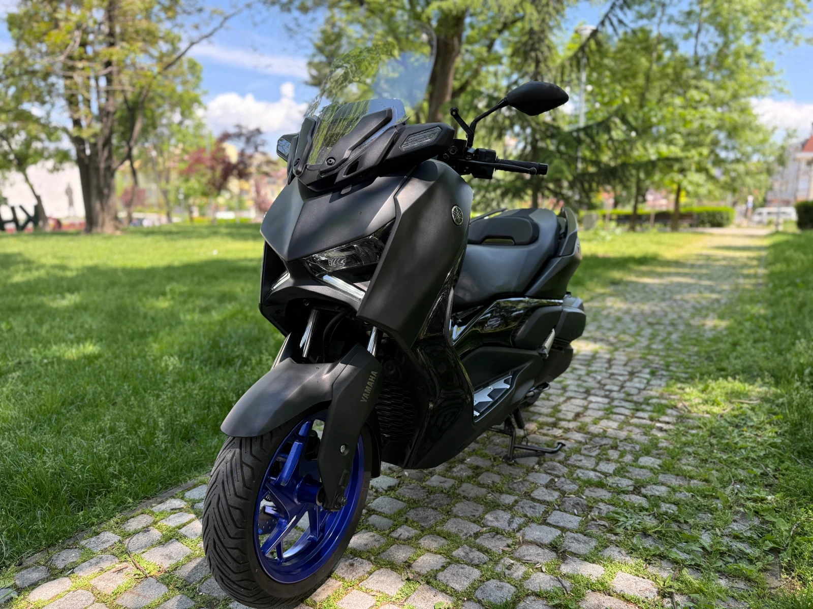 Yamaha X-max Yamaha X-MAX 300 2025, снимка 2 - Мотоциклети и мототехника - 54491343